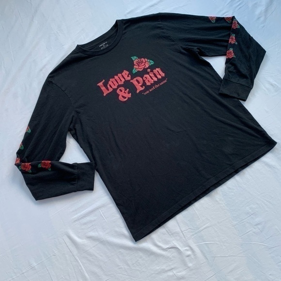 long sleeves graphic sweater black and red Love and Pain size XL - Picture 9 of 11